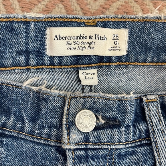 Abercrombie & Fitch CURVE LOVE The 90s Straight Ultra High Rise Jean Size 25 - Picture 10 of 14